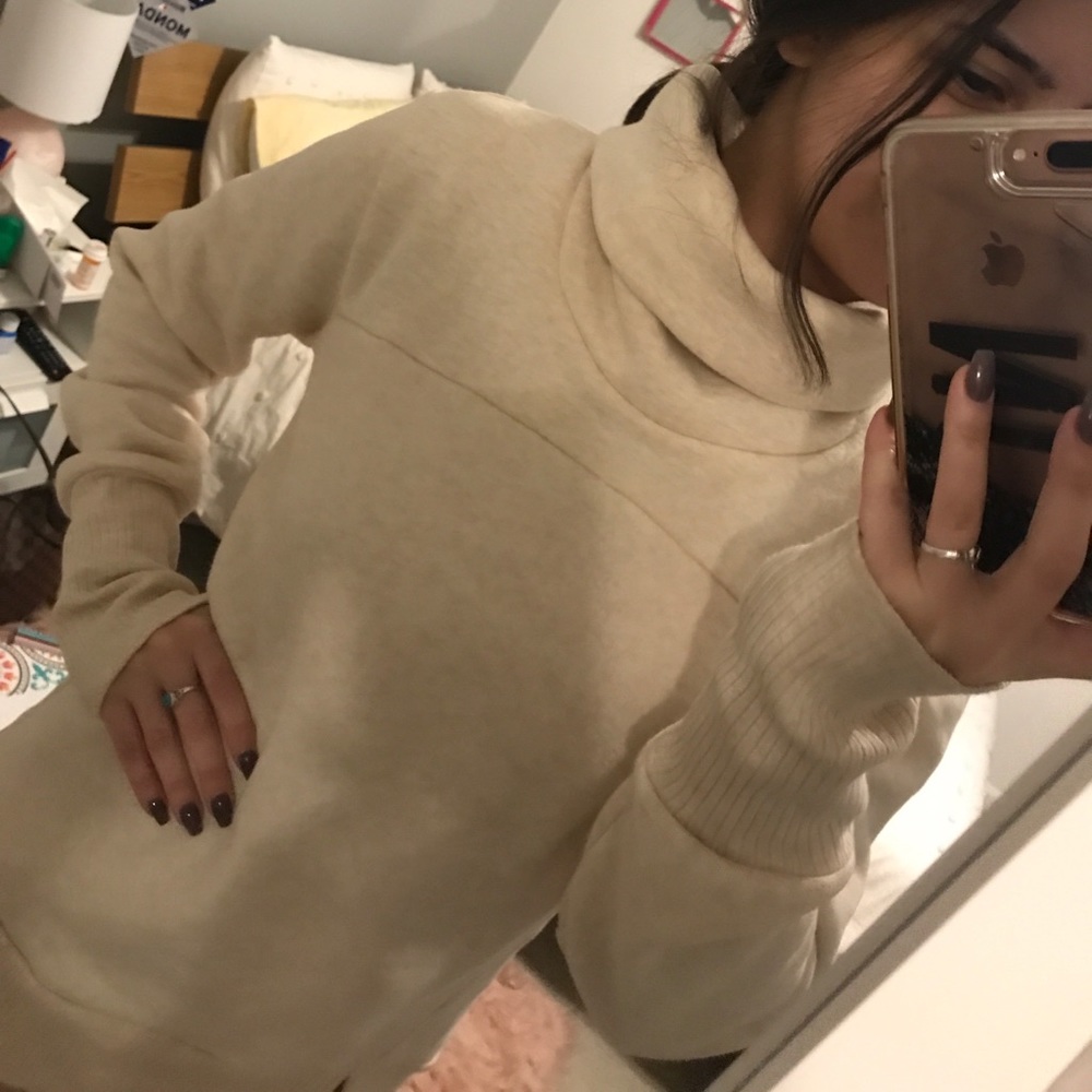 Alo Yoga Haze Sweatshirt